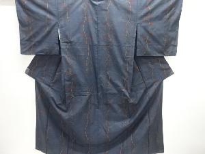 未使用品　蔦模様織出し本場泥大島紬着物（5マルキ）